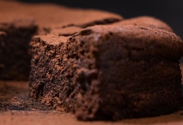 No Effort Flourless Chocolate Cake 